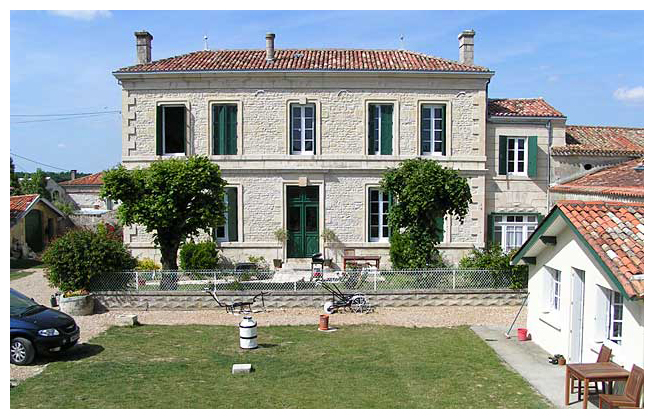 Manor house in Charente-Maritime region